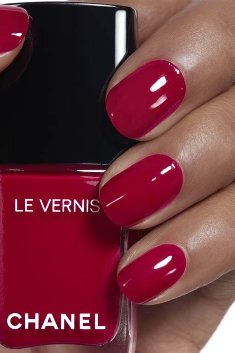 chanel le vernis nail color.